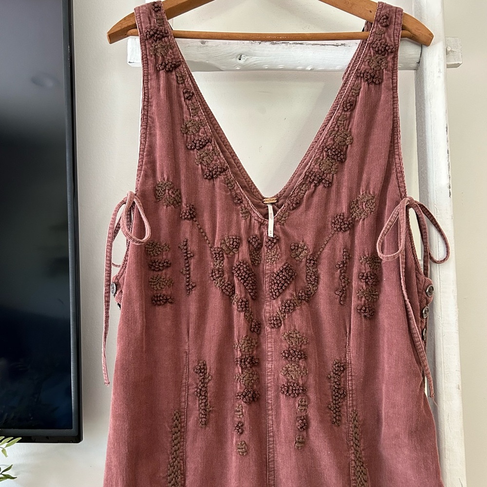 Free people embroidered overalls size medium - Picture 2 of 4